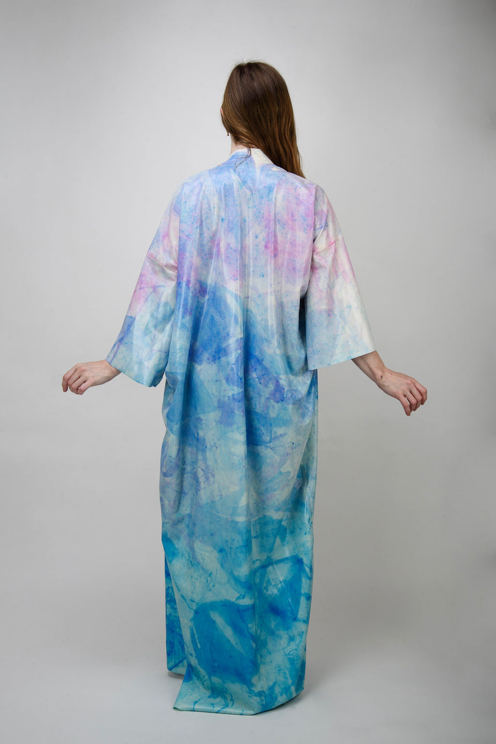 PLEURIGLOSS Hand-Dyed Latex Kimono