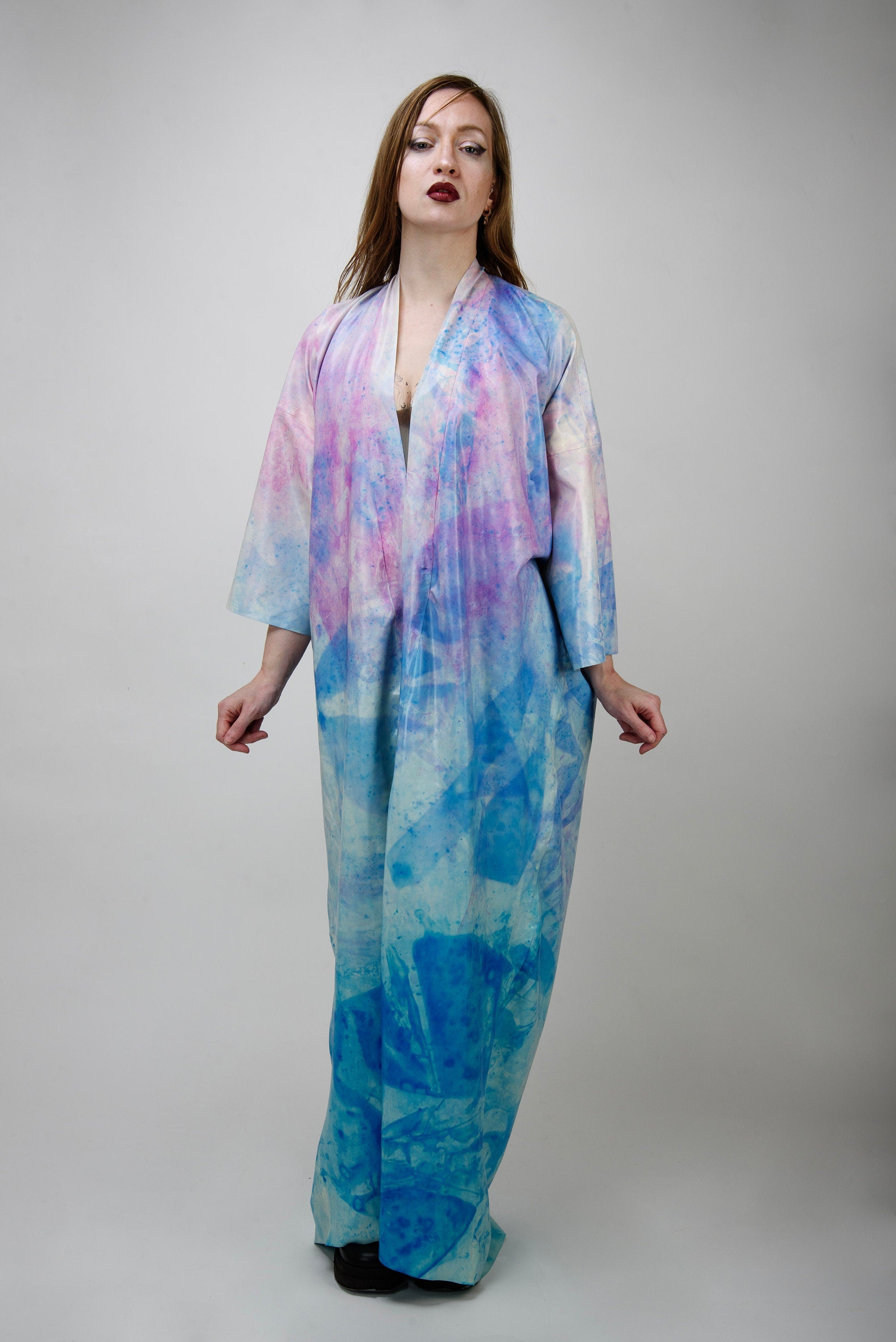 PLEURIGLOSS Hand-Dyed Latex Kimono